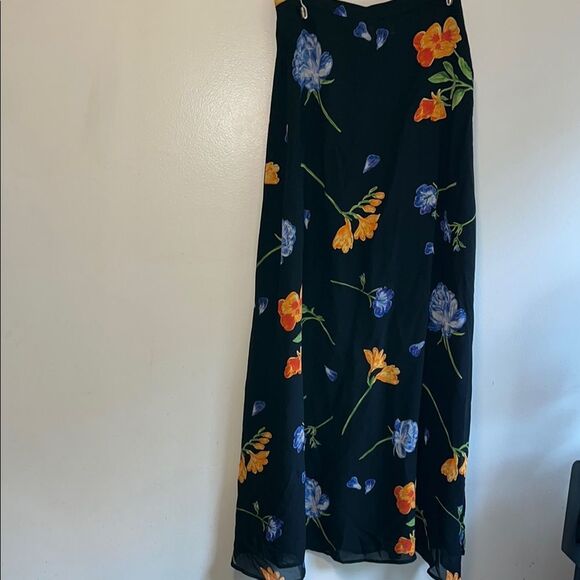EXCELLENT CONDITION BEAUTIFUL COLDWATER CREEK MAXI FLORAL SKIRT SIZE MEDIUM - Picture 1 of 6